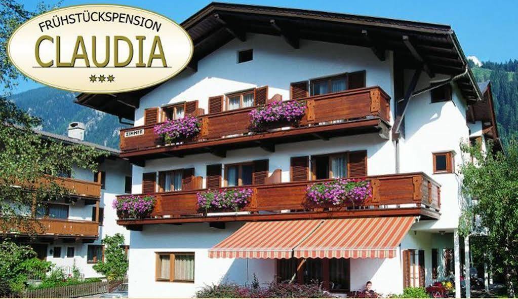 Hotel Haus Claudia Mayrhofen Exterior foto